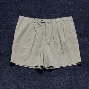 Cutter & Buck Shorts Mens 42 Khaki Pleated Front Signature Collection Golf